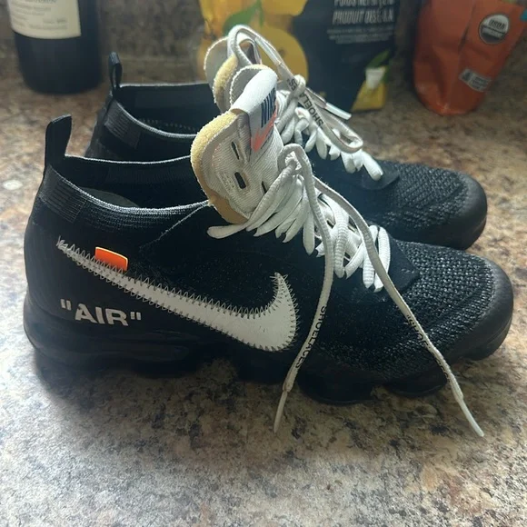 Off white x Nike Black and White Athletic Shoes - Picture 3 of 8
